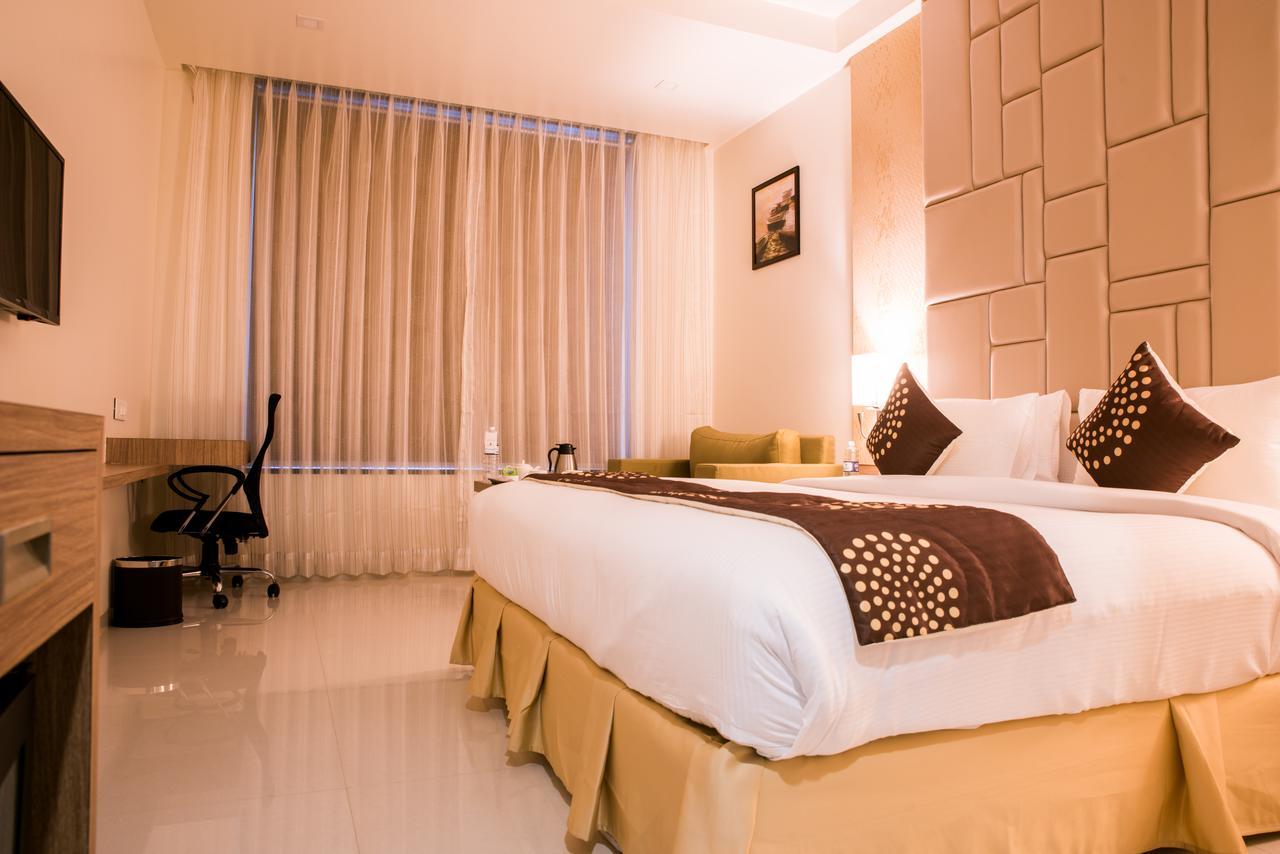 Hotel Grand Rio Nashik Exterior foto
