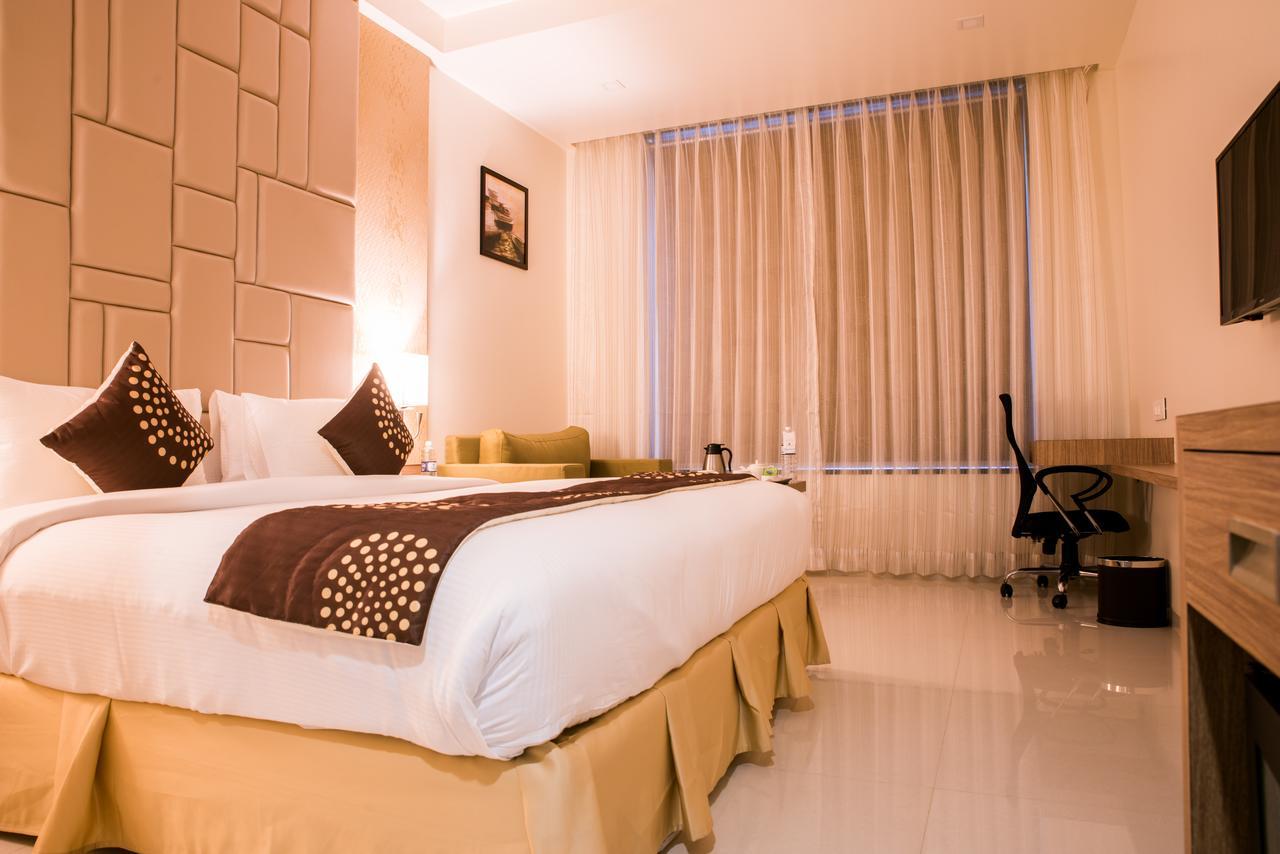 Hotel Grand Rio Nashik Exterior foto