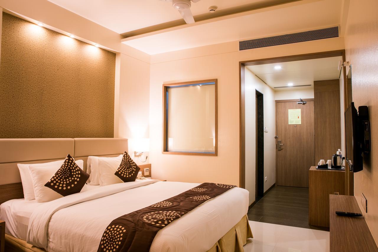 Hotel Grand Rio Nashik Exterior foto